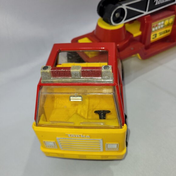 Tonka 1978 Vintage Red Fire HookLadder Truck Metal Pressed Steel 53125 Firetruck - Picture 3 of 4